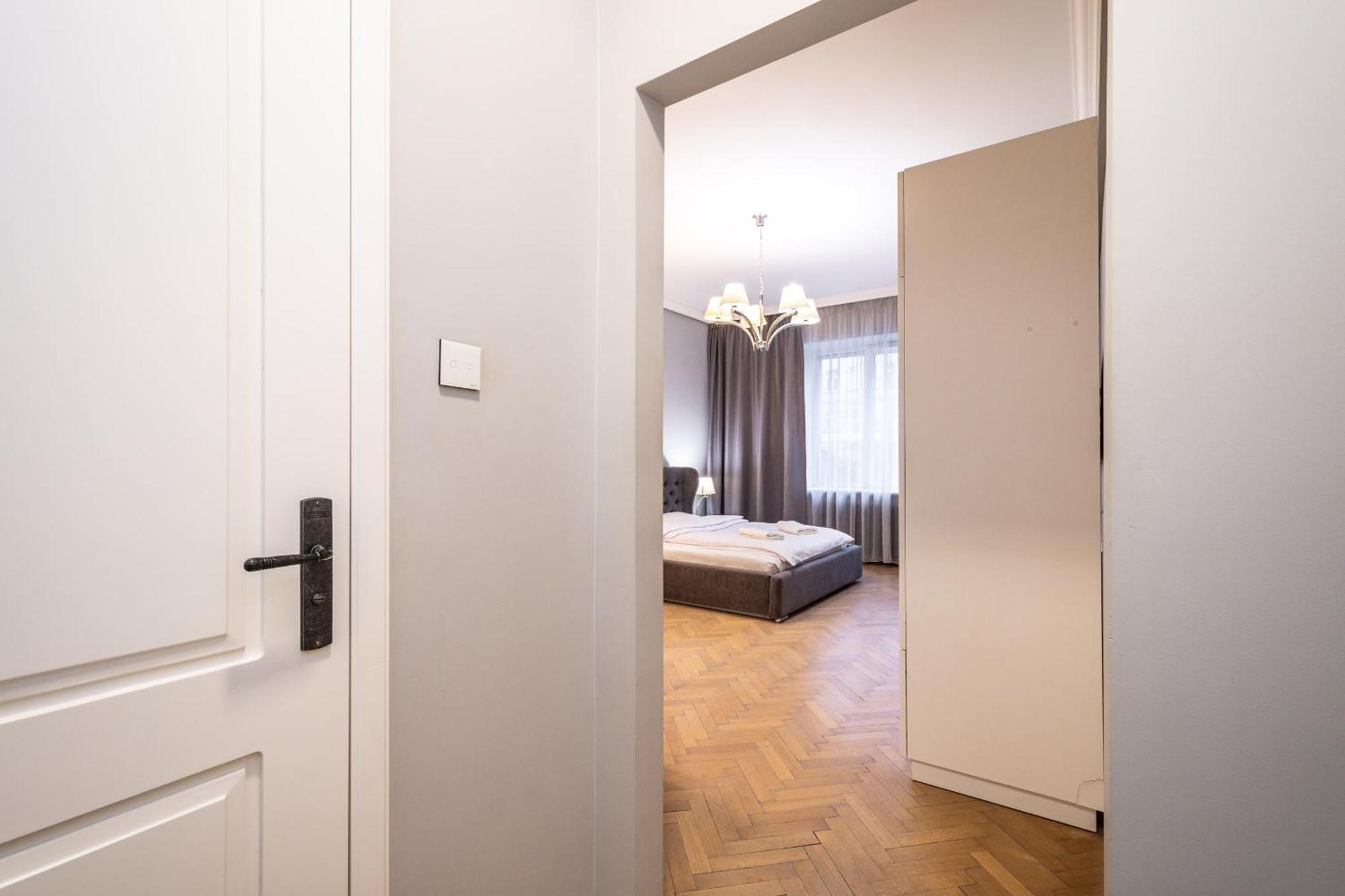 Rentplanet - Studio Krasinskiego Krakow Ngoại thất bức ảnh
