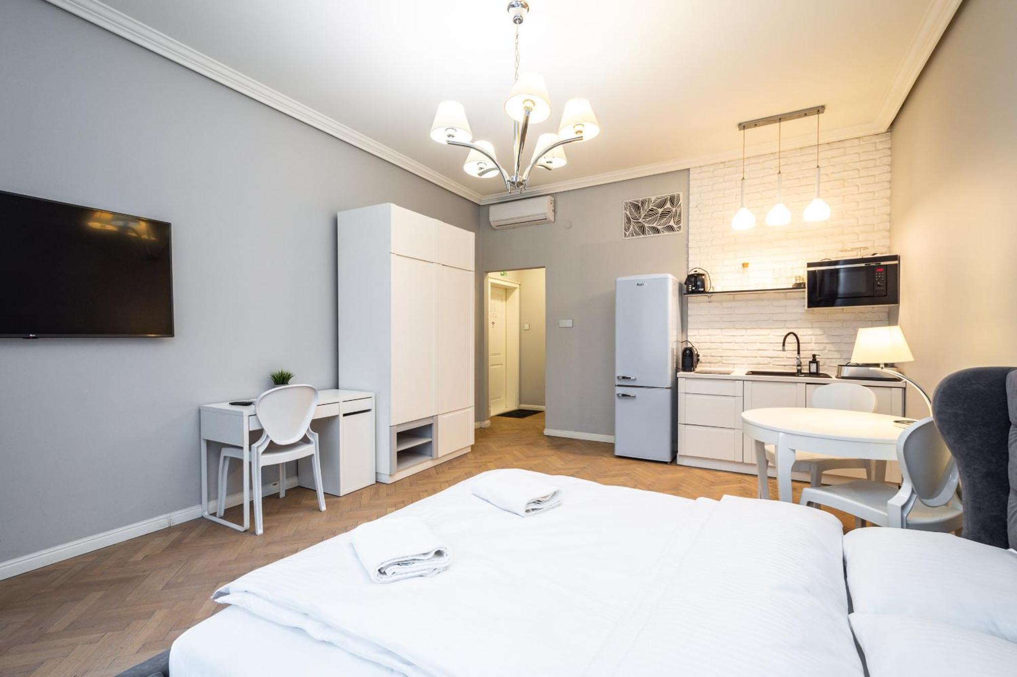 Rentplanet - Studio Krasinskiego Krakow Ngoại thất bức ảnh